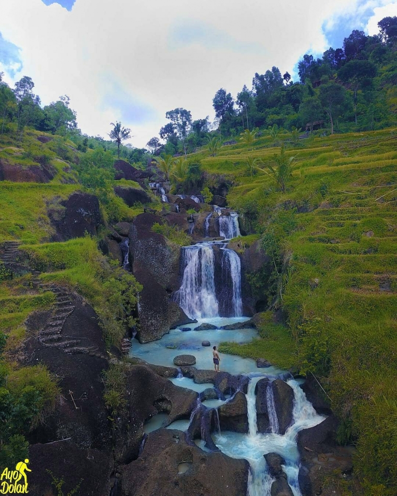 indahnya-air-terjun-kedung-kandang