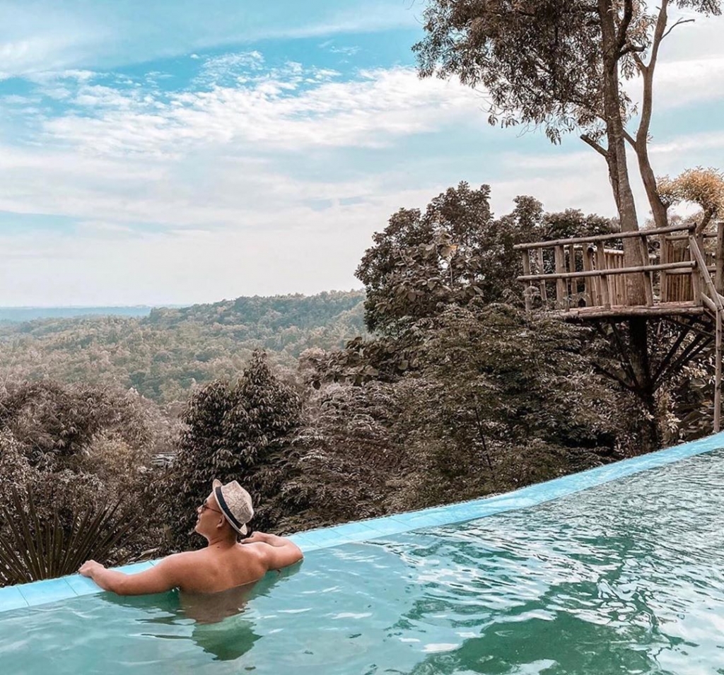 rajaklana resort swimming